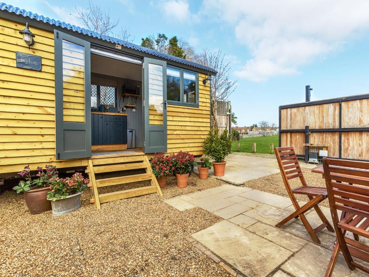 הוילה Pass The Keys Whitstable Shepherds Hut Minutes From The Harbour מראה חיצוני תמונה